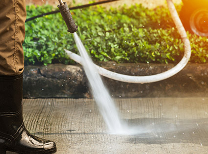 Pressure washers + vacuums